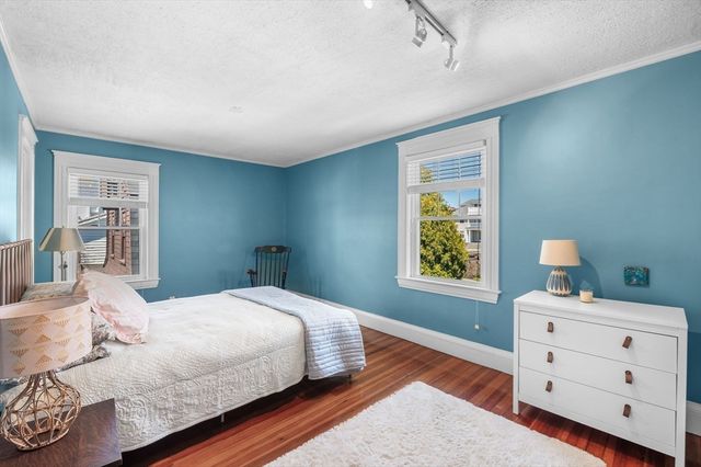 16 Wolcott Rd, Lynn, MA 01902
