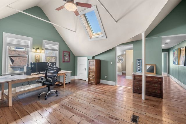 16 Wolcott Rd, Lynn, MA 01902