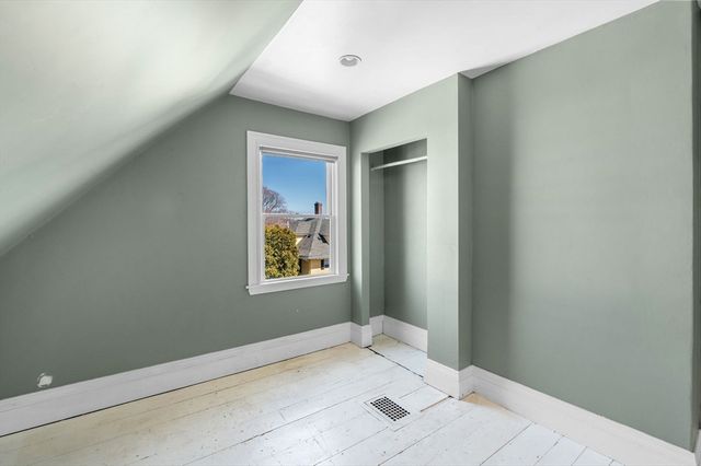 16 Wolcott Rd, Lynn, MA 01902