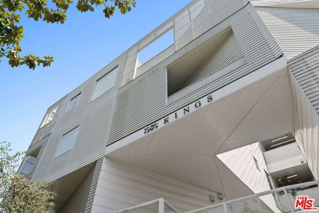 1030 N Kings Road 306, West Hollywood, CA 90069