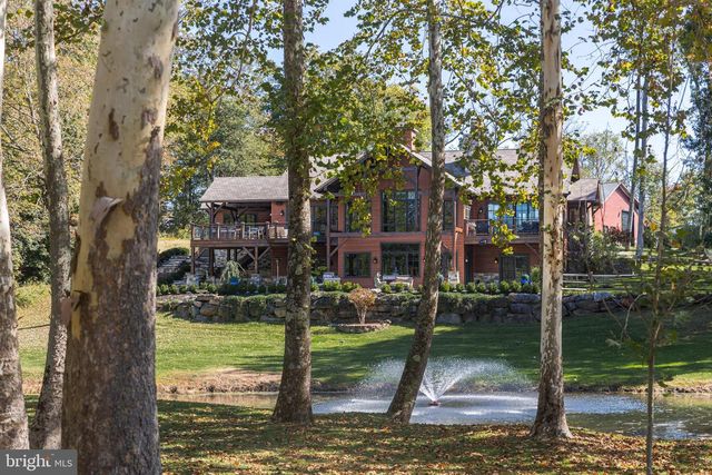 992 - 994 WORTHINGTON MILL RD, Newtown, PA 18940