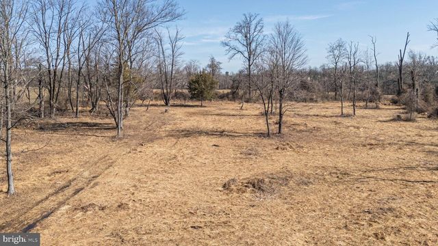 992 - 994 WORTHINGTON MILL RD, Newtown, PA 18940