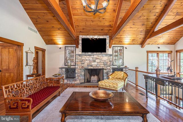 992 - 994 WORTHINGTON MILL RD, Newtown, PA 18940