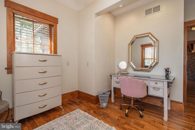 992 - 994 WORTHINGTON MILL RD, Newtown, PA 18940