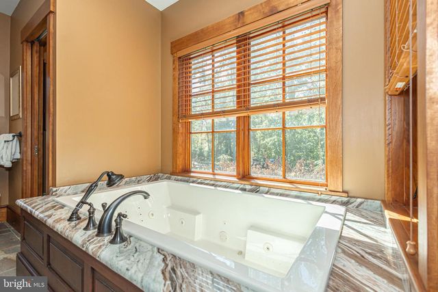 992 - 994 WORTHINGTON MILL RD, Newtown, PA 18940