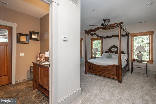 992 - 994 WORTHINGTON MILL RD, Newtown, PA 18940