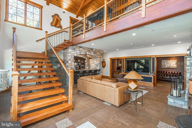 992 - 994 WORTHINGTON MILL RD, Newtown, PA 18940