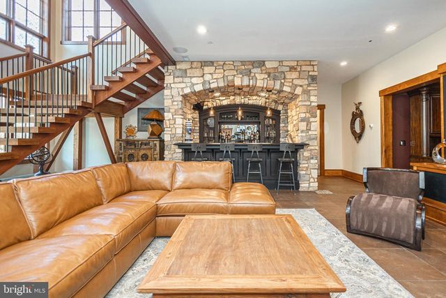 992 - 994 WORTHINGTON MILL RD, Newtown, PA 18940