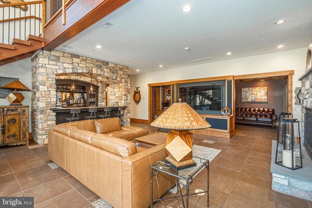 992 - 994 WORTHINGTON MILL RD, Newtown, PA 18940