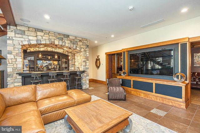 992 - 994 WORTHINGTON MILL RD, Newtown, PA 18940