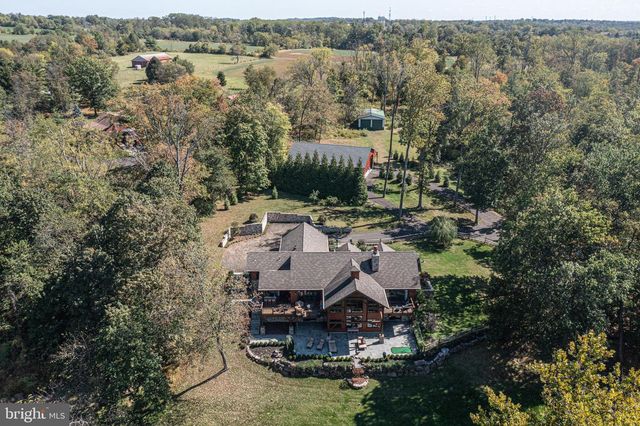 992 - 994 WORTHINGTON MILL RD, Newtown, PA 18940