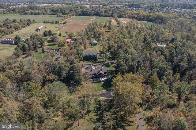 992 - 994 WORTHINGTON MILL RD, Newtown, PA 18940