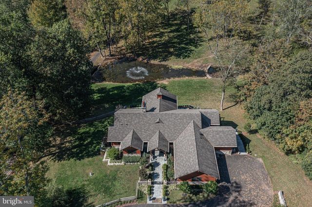 992 - 994 WORTHINGTON MILL RD, Newtown, PA 18940