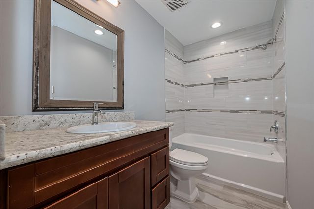 319 Gentilly Dr, Katy, TX 77450