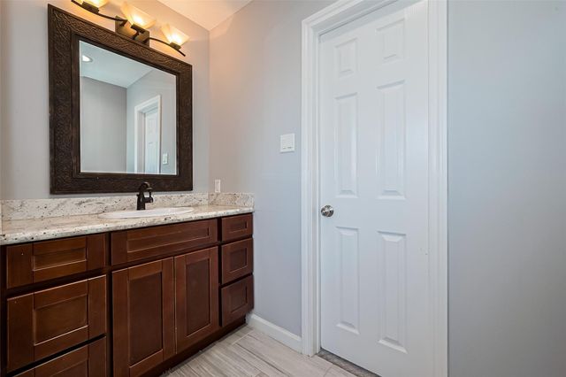 319 Gentilly Dr, Katy, TX 77450