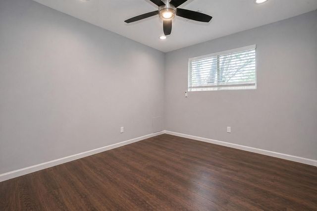 319 Gentilly Dr, Katy, TX 77450