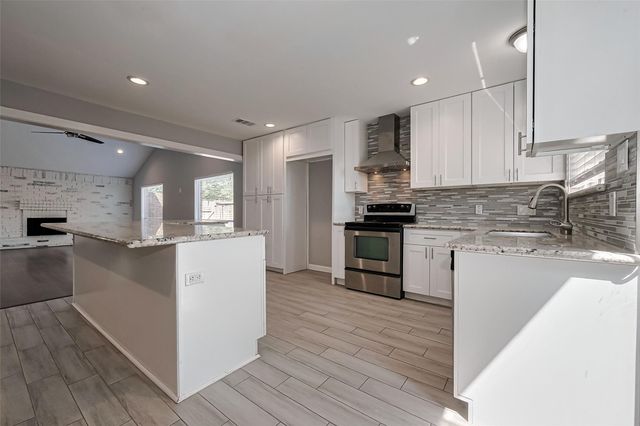 319 Gentilly Dr, Katy, TX 77450