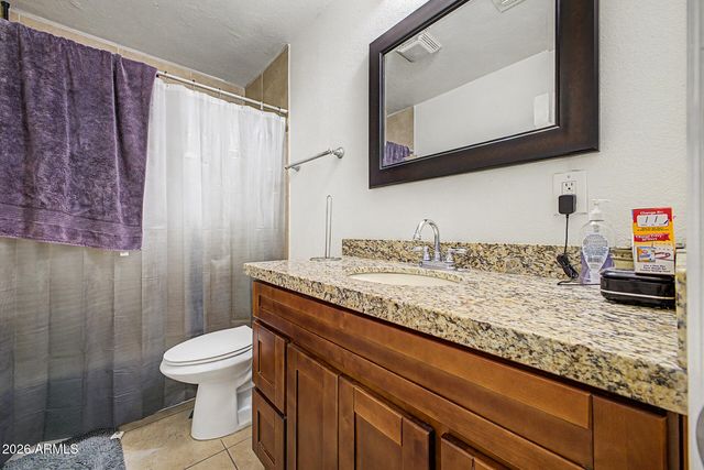 3915 E CHEERY LYNN Road, Phoenix, AZ 85018