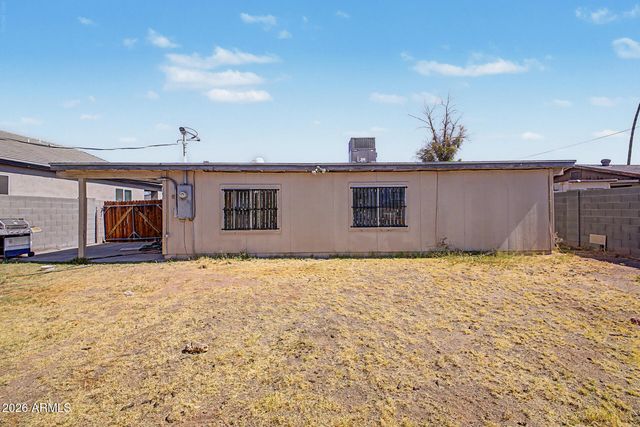 3915 E CHEERY LYNN Road, Phoenix, AZ 85018