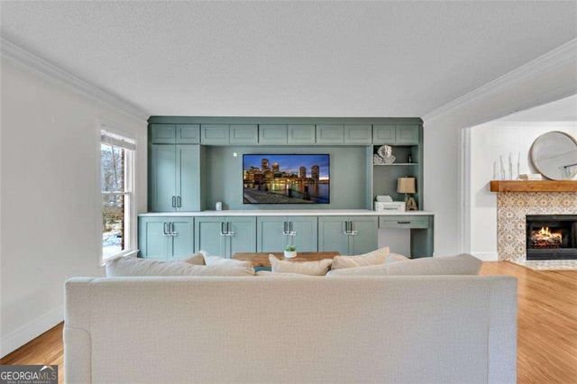 2052 Sanderlings Drive NW, Kennesaw, GA 30152