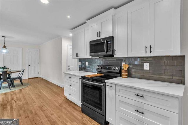 2052 Sanderlings Drive NW, Kennesaw, GA 30152