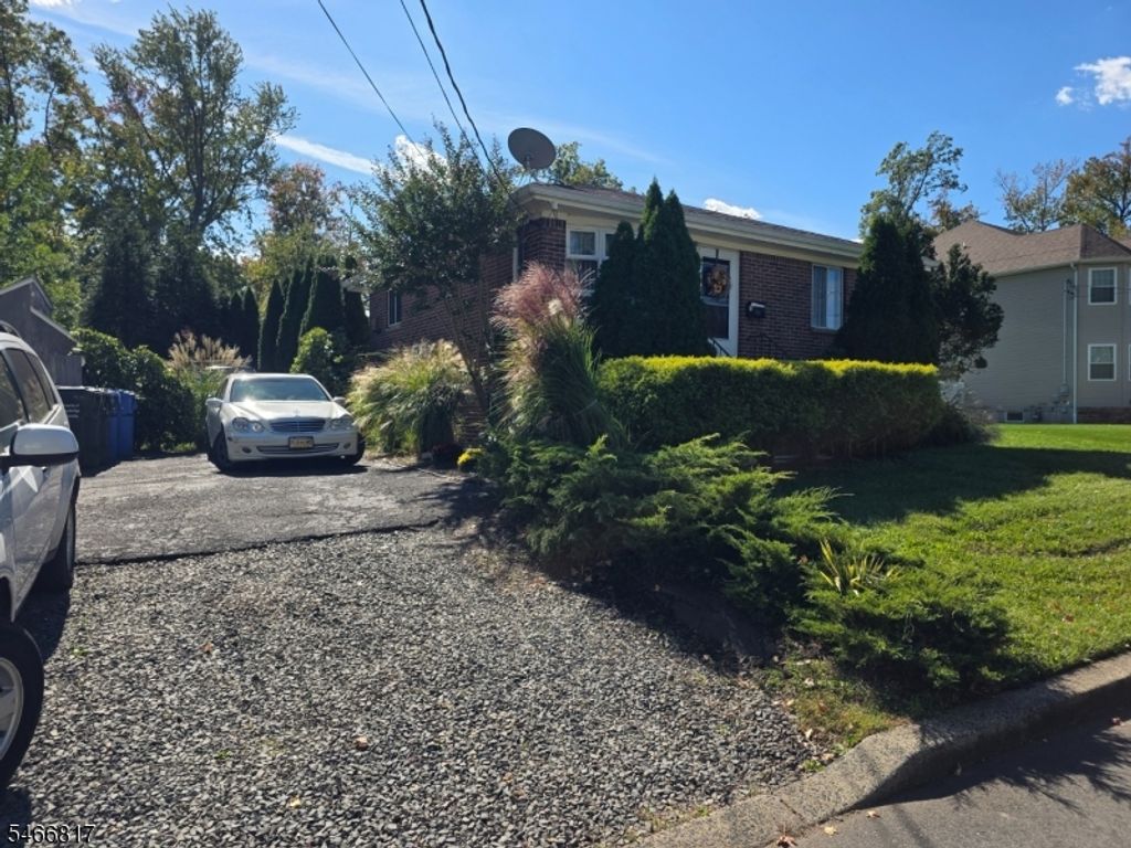 176 Kensington Ave, Woodbridge Twp., NJ 07067 — exterior