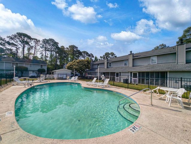 4601 Lomax Ct, Murrells Inlet, SC 29576