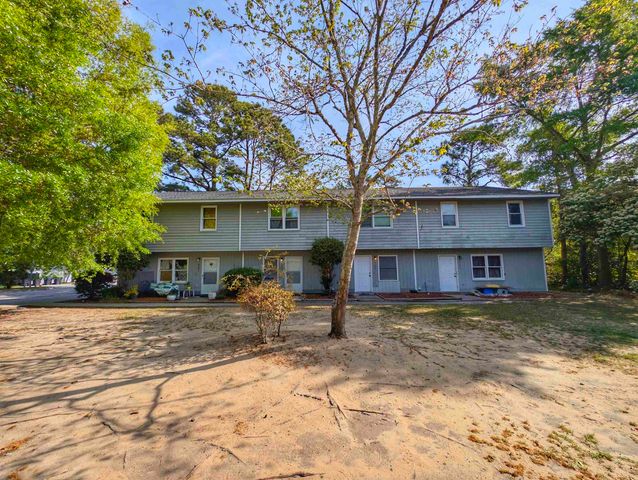 4601 Lomax Ct, Murrells Inlet, SC 29576