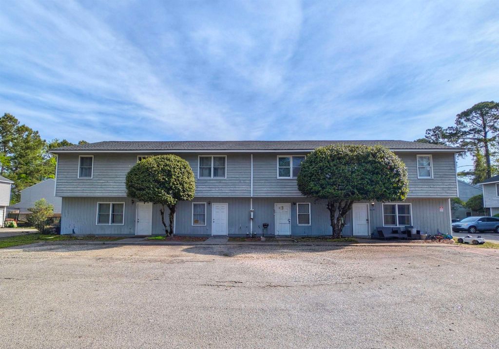 4601 Lomax Ct, Murrells Inlet, SC 29576