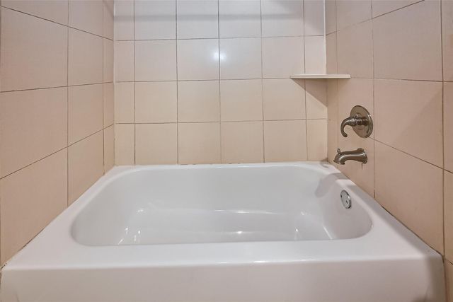 2624 Starboard Point, Houston, TX 77054