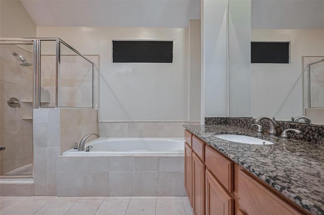 2624 Starboard Point, Houston, TX 77054