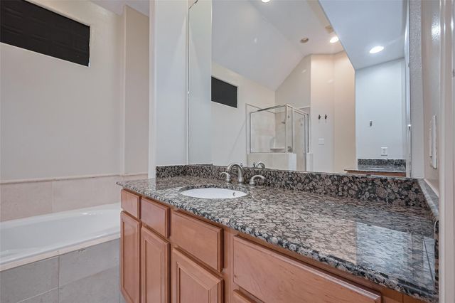 2624 Starboard Point, Houston, TX 77054