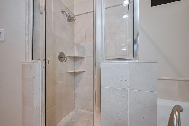 2624 Starboard Point, Houston, TX 77054