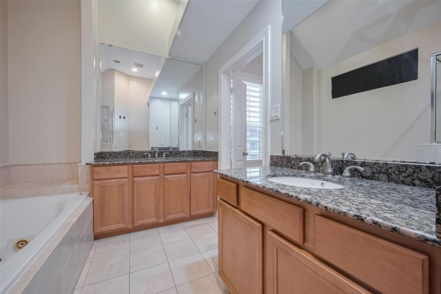 2624 Starboard Point, Houston, TX 77054