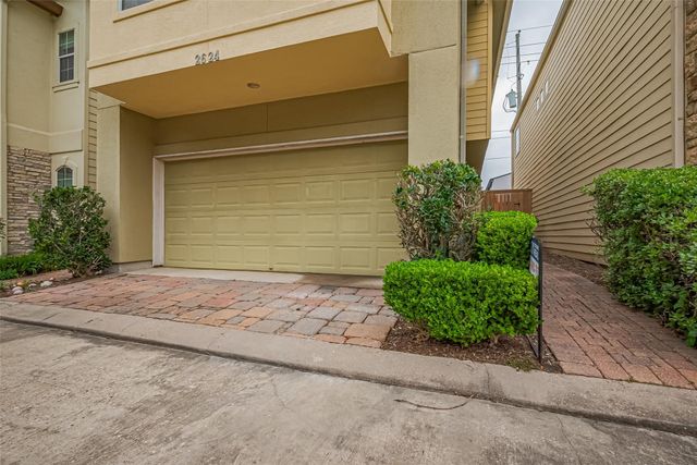 2624 Starboard Point, Houston, TX 77054