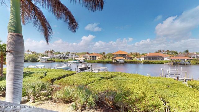 521 Island Court, Indian Harbour Beach, FL 32937