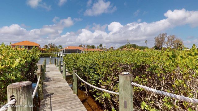 521 Island Court, Indian Harbour Beach, FL 32937