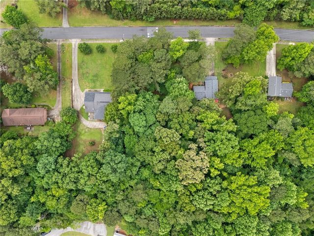 3570 Burlingham Drive, Lithonia, GA 30038