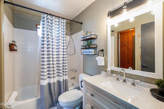 115 LODGE Drive, Munds Park, AZ 86017