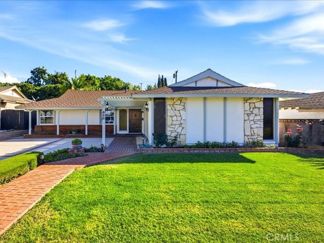 900 De Jur, Brea, CA 92821