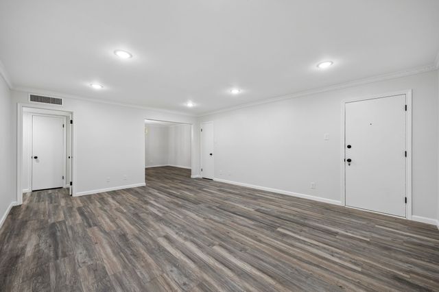 6234 Bandera Avenue A, Dallas, TX 75225