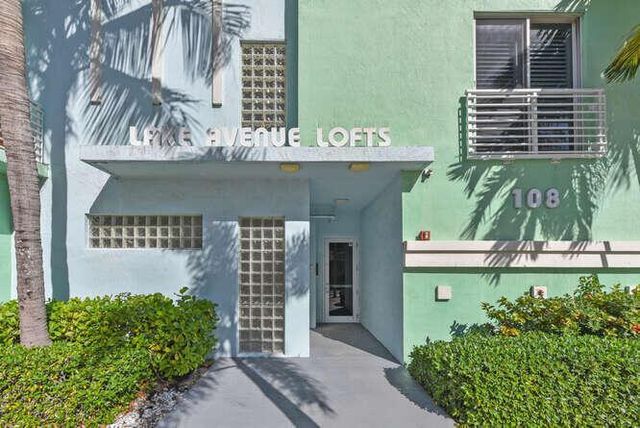 108 Lake Avenue 406, Lake Worth Beach, FL 33460