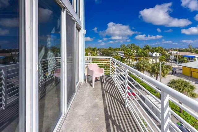 108 Lake Avenue 406, Lake Worth Beach, FL 33460