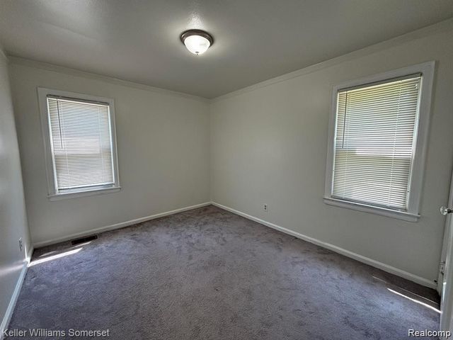 19216 Woodside Street, Harper Woods, MI 48225