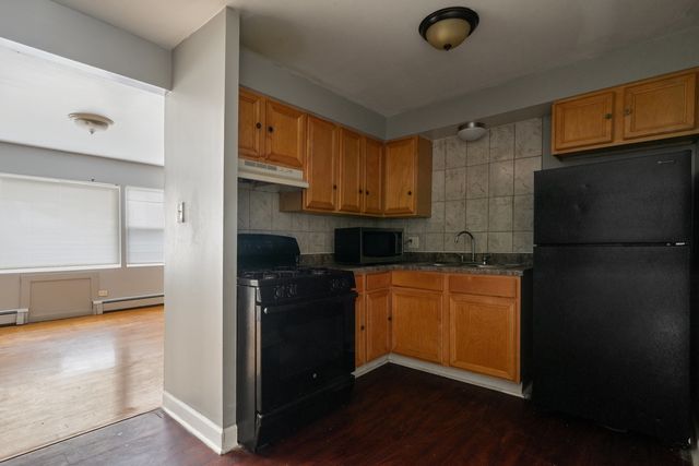 6522 S Vernon Avenue 2B, Chicago, IL 60637