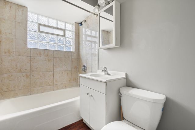 6522 S Vernon Avenue 2B, Chicago, IL 60637