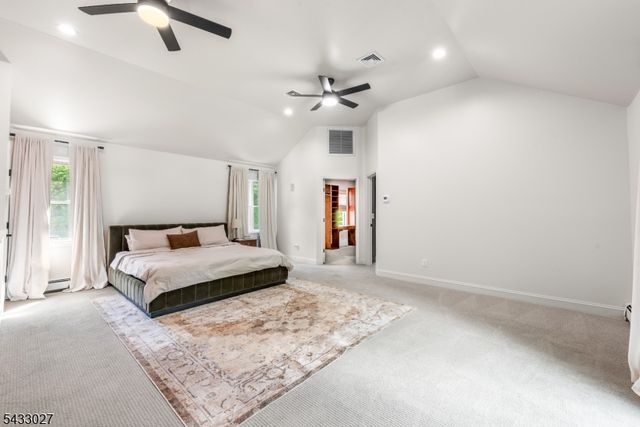 625 Maxim Dr, Hopatcong Boro, NJ 07821
