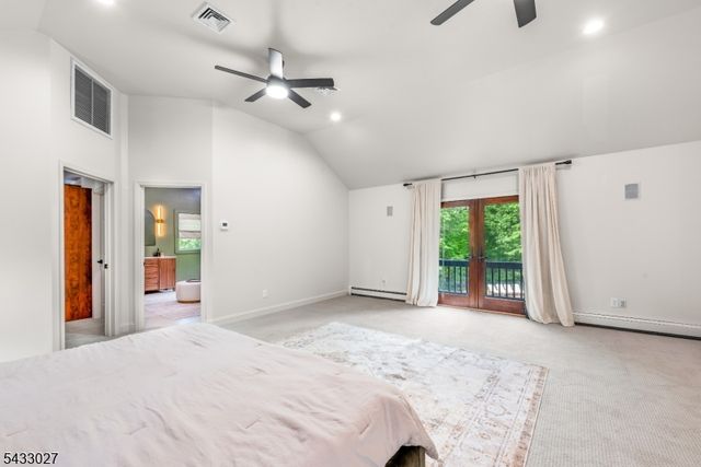 625 Maxim Dr, Hopatcong Boro, NJ 07821