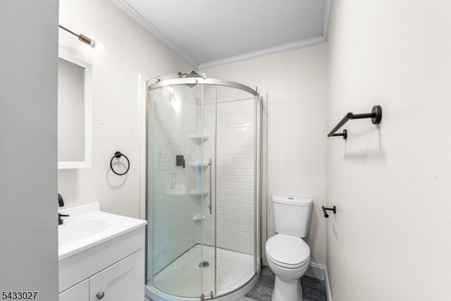 625 Maxim Dr, Hopatcong Boro, NJ 07821