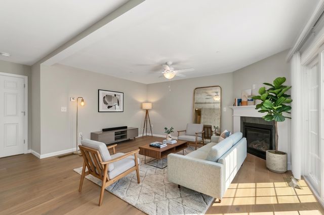 101 Centerwood Way, Manchester, NH 03102